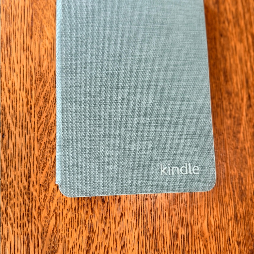 Kindle Basic Matcha eBook Reader Cover - Picture 4 of 5